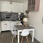 Et Commerces A 50m, Sans Tele Pour Deconnecter ! * 울가트