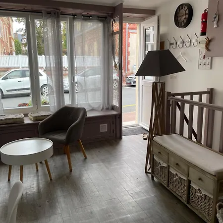 Et Commerces A 50m, Sans Tele Pour Deconnecter ! Tatil Evi Houlgate